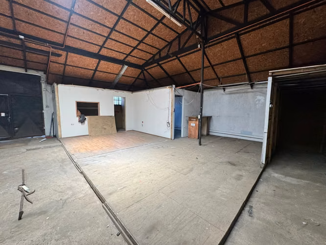 Arriendo amplio Galpón en Talcahuano - Imagen 7