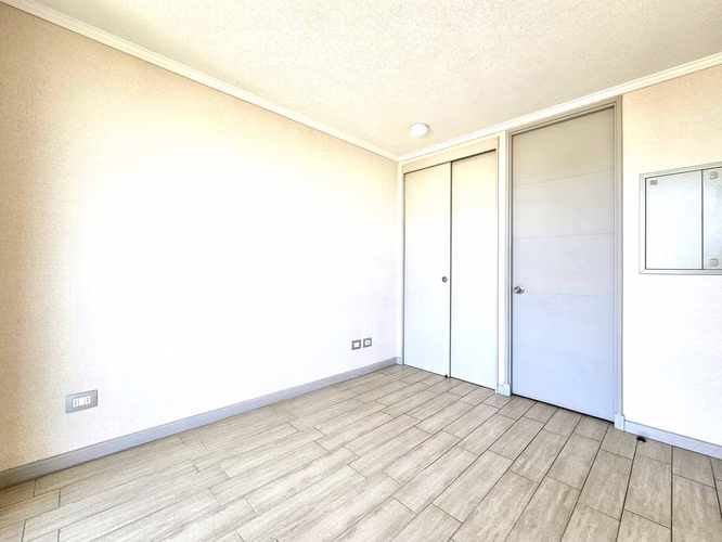 VENTA DPTO. LA CISTERNA,  AV. GOYCOLEA (141962)