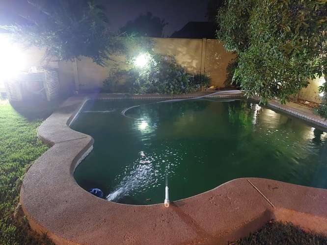 Amplia casa con piscina en Huechuraba - Imagen 10