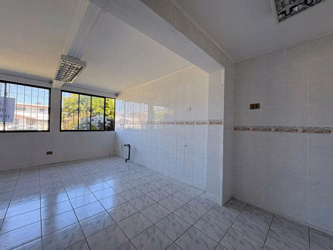 Oficina Amplia En Arriendo En San Pedro De La Paz