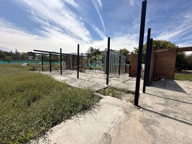 OPORTUNIDAD! - Casa en Obra - Las Brisas de Chicureo