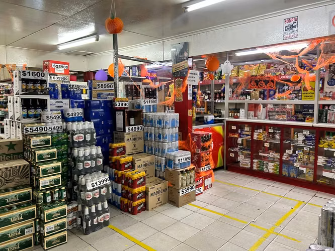 VENDO LOCAL COMERCIAL FUNCIONANDO AL 100%