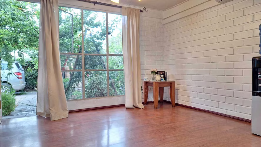 Moderna y Luminosa Casa para Disfrutar (142207)