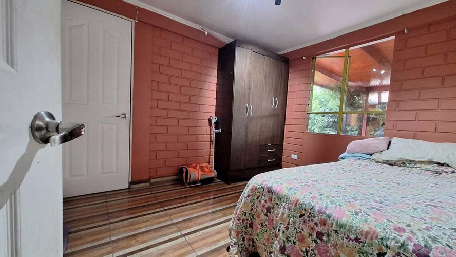 Oportunidad Única: Casa con Gran Potencial (142207)