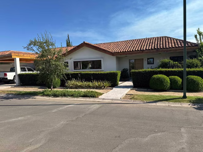 excelente oportunidad amplia casa en venta (142234) - Imagen 2