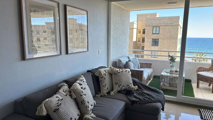 VENDE DEPARTAMENTO AMOBLADO TERRAZAS DEL SOL (142250)