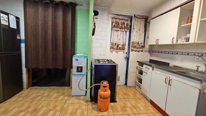 Casa Moderna en Entorno Tranquilo y Seguro (140849)
