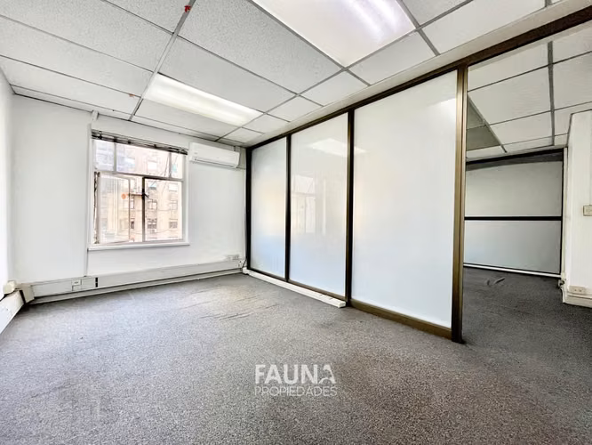 Oficina 406 m² en Piso 6 | 13 Privados, Recepción, Cocina y Climatización