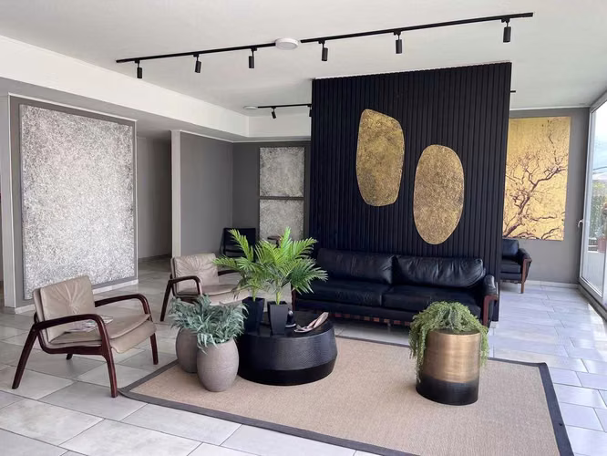 Oportunidad Única en estupendo condominio (142394)