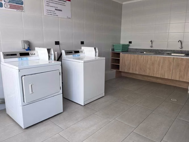 Oportunidad Única en estupendo condominio (142394)
