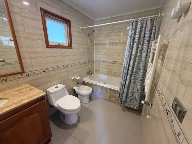 Casa en venta c/ estacionamiento en Molco