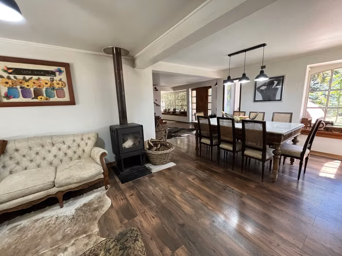 Casa En Venta En Requínoa Con Jardín
