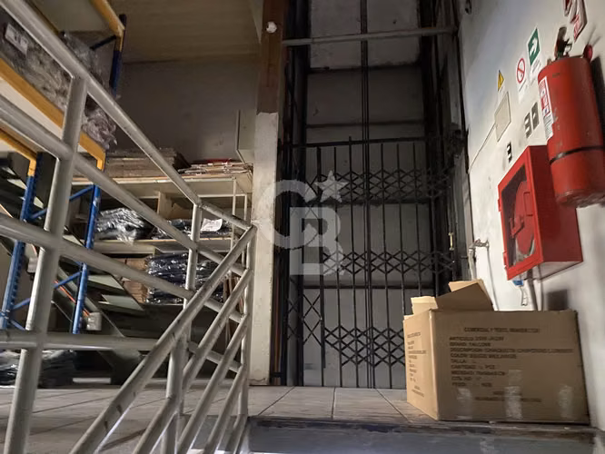 Edificio de 5 pisos en arriendo, Alta Visibilidad