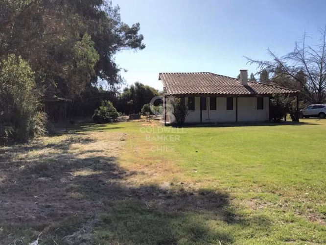Parcela 1 Hectárea con casa en Talagante