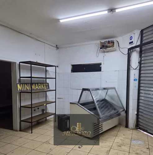 Casa Esquina 250 mts Con patente comercial en Venta Santiago Centro