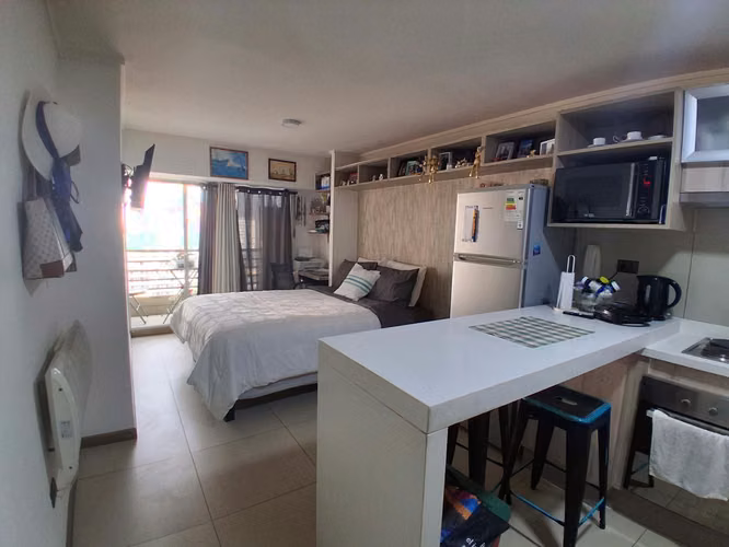 VENDO COMODO DEPARTAMENTO ESTUDIO  CERCA METRO NUÑOA Y MONSEÑOR EZAYGUIRRE