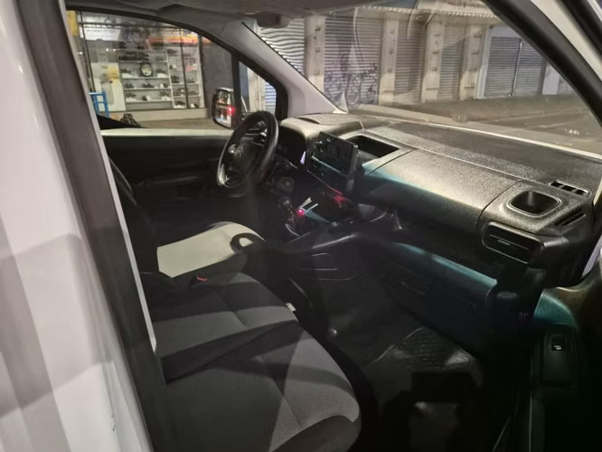 Citroen berlingo año 2019 L2 maxi xl