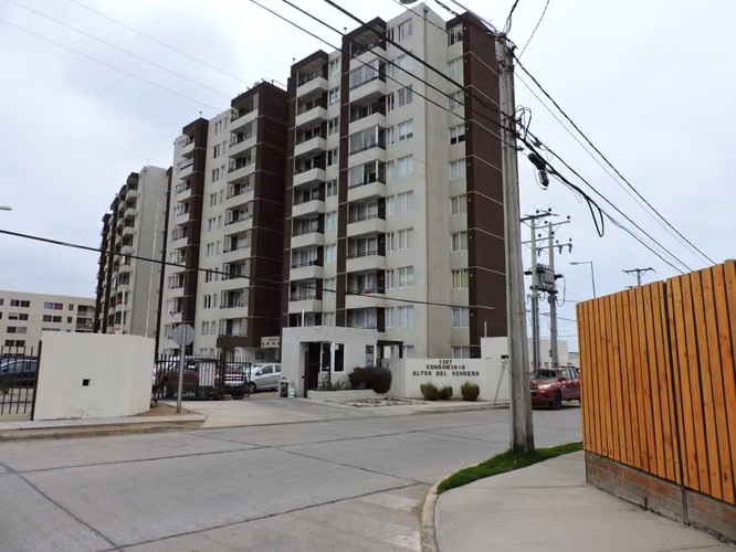 Se vende cómodo departamento en Altos del Sendero I, La Serena
