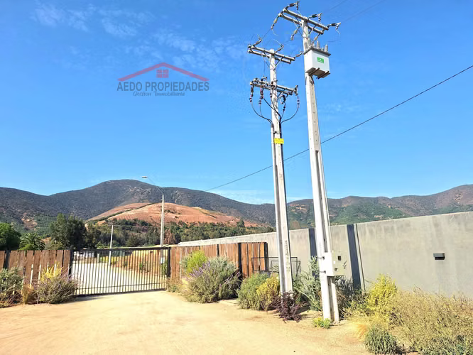 Se Vende Parcela Premium en sector Pocochay altura Paradero 16, comuna de La Cruz.