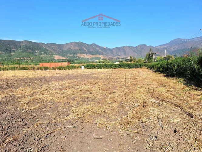 Se Vende Parcela Premium en sector Pocochay altura Paradero 16, comuna de La Cruz.