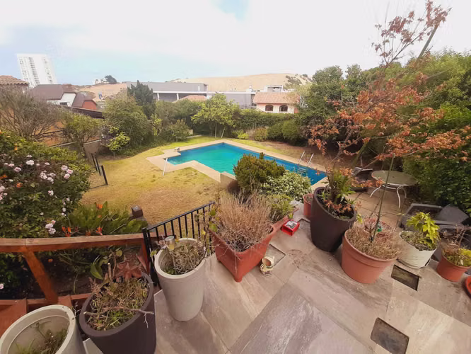 3 Niveles, Cómodos Espacios Y Amplio Jardín (143021)