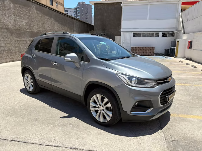 AUTOMATICO TRACKER 1.8 AWD