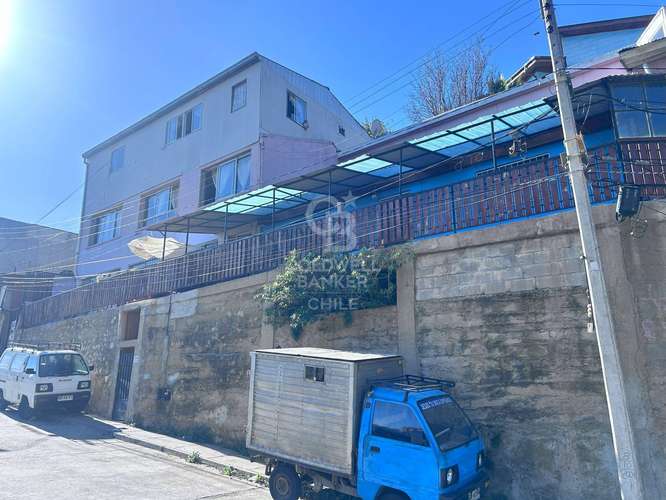 Gran Terreno con 5  Dptos. en Valparaíso - Imagen 14