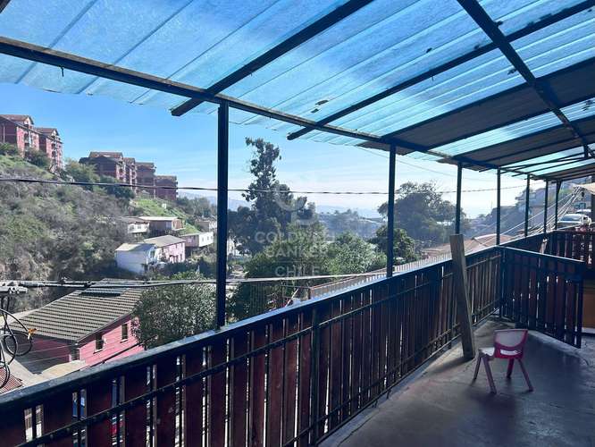 Gran Terreno con 5  Dptos. en Valparaíso - Imagen 8