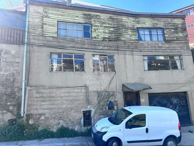 Gran Terreno con 5  Dptos. en Valparaíso - Imagen 13