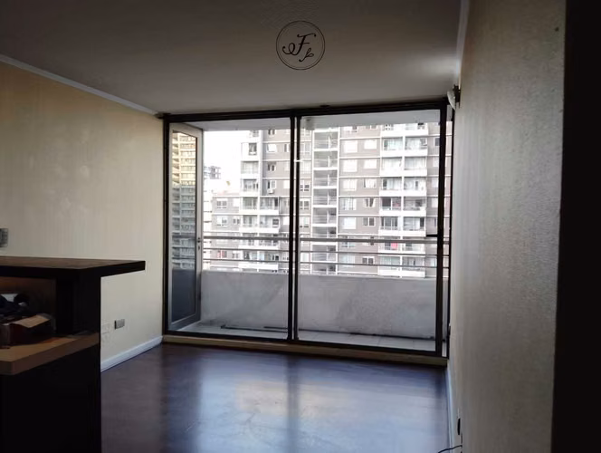 Vendo lindo departamento 1D+1B Metro Santa Is (54163)