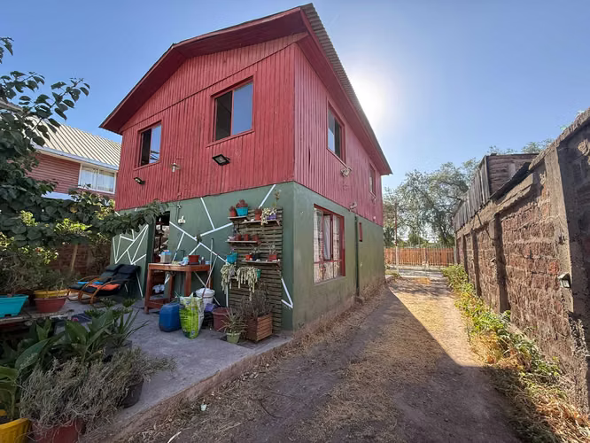 Casa 2 pisos aislada, buena ubicación (143225) - Imagen 5