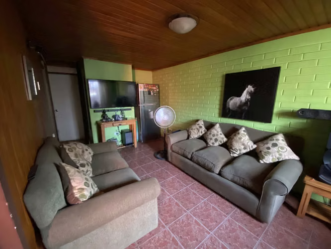 CASA DE UN PISO EN SECTOR TRANQUILO – LA GRANJA - Imagen 4