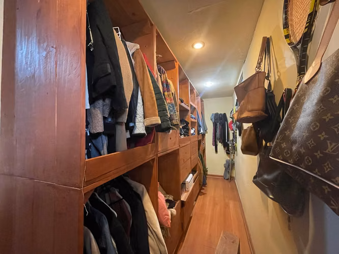 Maravillosa casa en Venta, en el mejor sector de la Reina. Príncipe de Gales 5D+4B