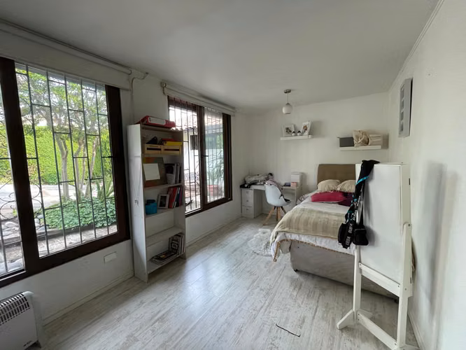 Maravillosa casa en Venta, en el mejor sector de la Reina. Príncipe de Gales 5D+4B