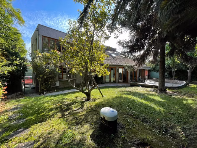 Espectacular casa en la Reina Alta. Carlos Silva Vildósola 4D+5B