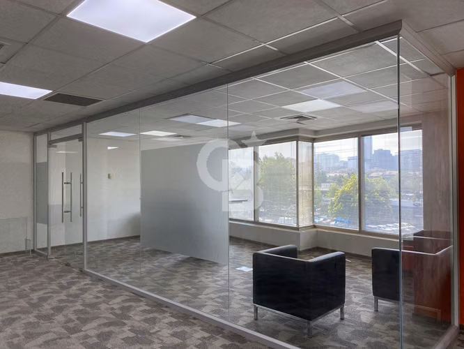 Oficina habilitada en arriendo, Vitacura