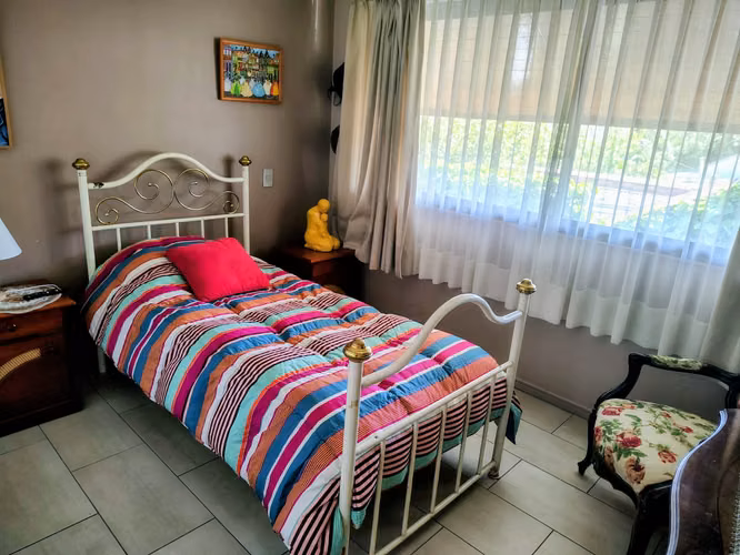 Casa En Venta 5 Dormitorios/ Metro Plaza Egaña