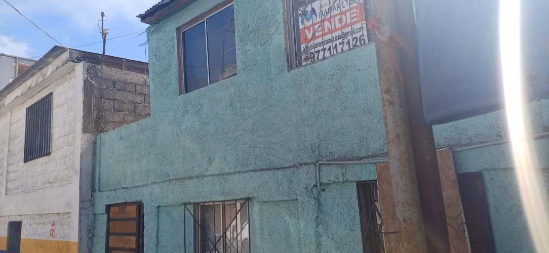 ¡Oportunidad! Propiedad con dos casas en sector norte.  Ideal para inversión o familia grande
