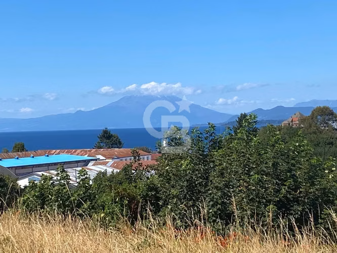 Céntrico Terreno con proyección Comercial
