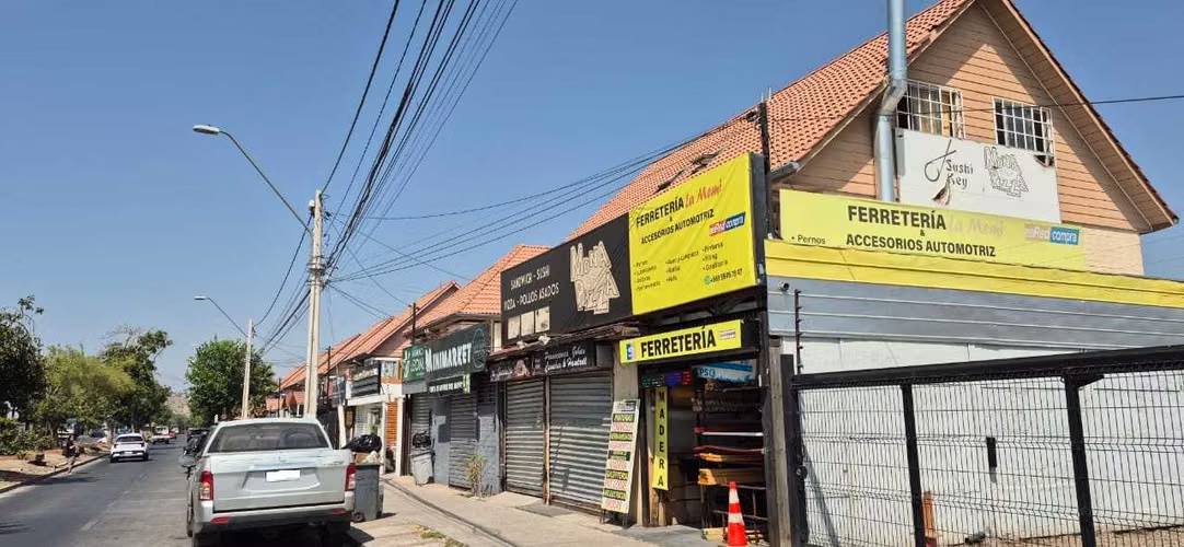 2 LOCALES COMERCIALES,CASA AV SN CARLOS (143431)