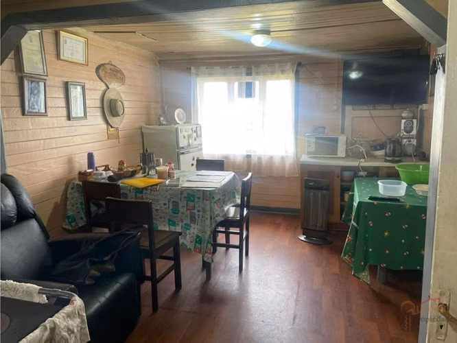 Se Vende sitio 312m2 con 2 propiedades en Quellon, Chiloe - Imagen 7