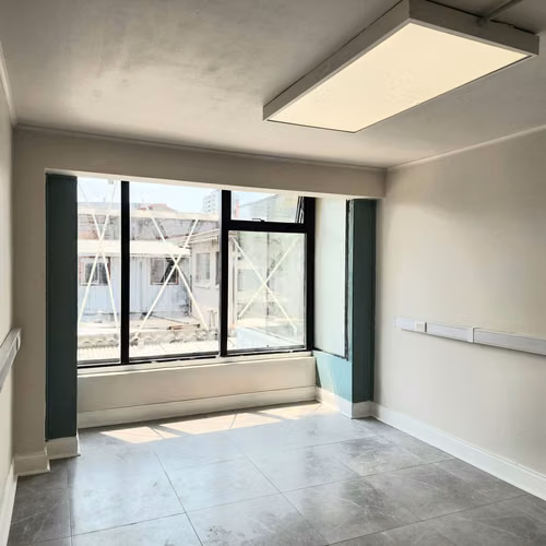Oficina En Arriendo 14.03m2 | Calle Tucapel