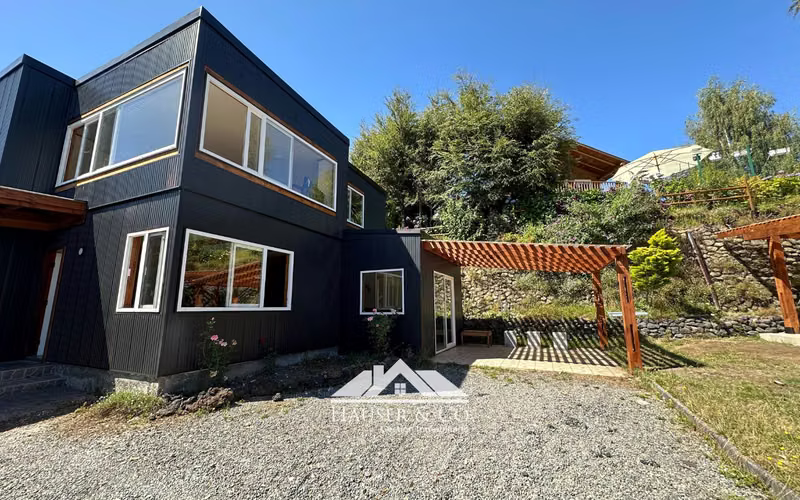 Oferta: Casa en Venta en exclusivo condominio entre Villarrica y Pucon