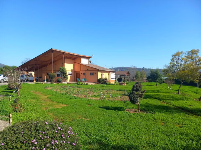 CASA EN SECTOR HUINGANAL LIMACHE. (143637)