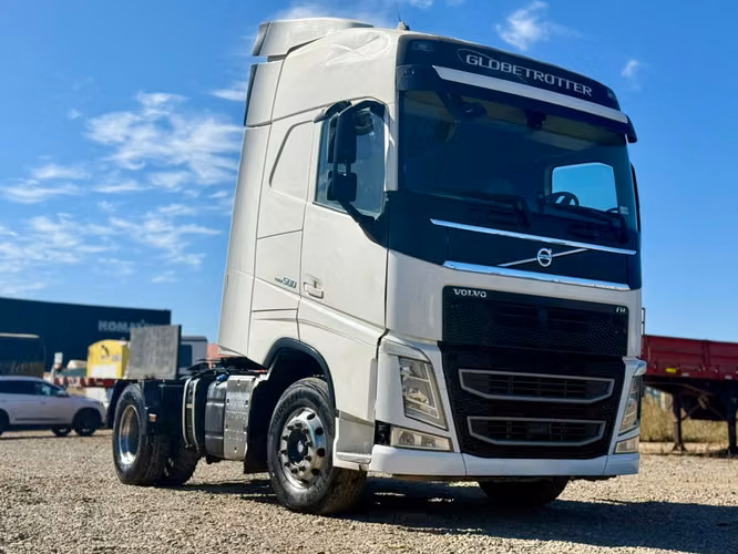 2019 Tractocamión Volvo FH con Kit Hidráulico – 4X2 - Automático