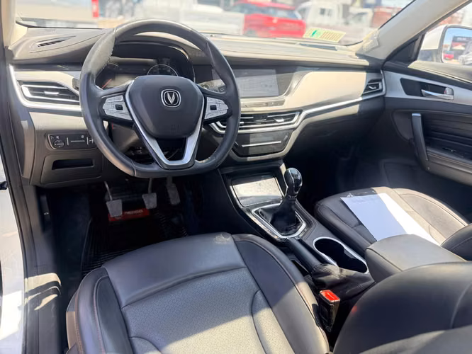 CHANGAN CS35 LUXURY
