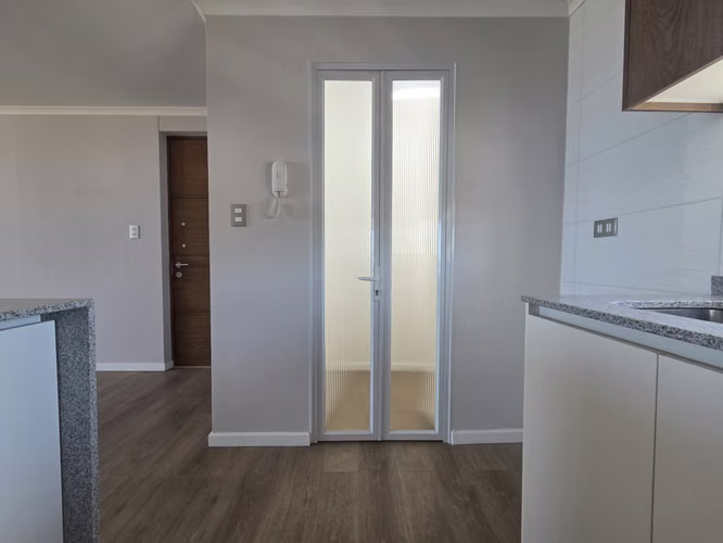 Av. Juan Cisternas 3 (1 Est /1 Bod) [3725-6]
