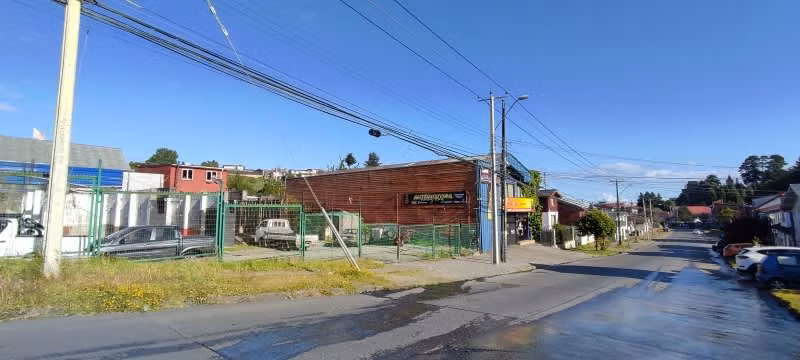 Terreno Céntrico con bodega y oficinas