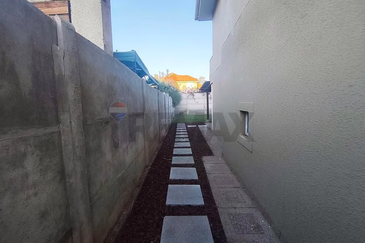 Casa en venta padre hurtado, laguna del sol 4d+3b