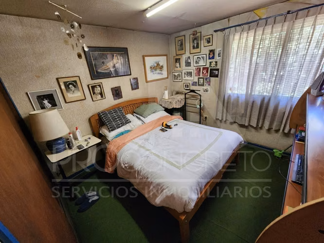 Casa en venta en La Reina con amplio terreno, oportunidad de inversión